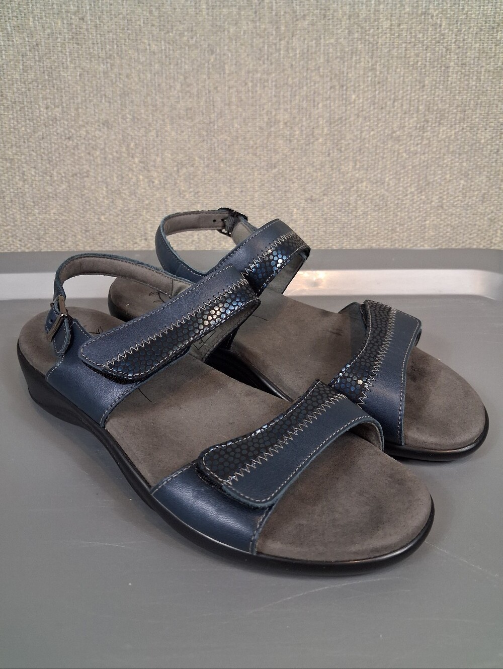 SAS Nudu Adjustable Heel Strap Comfort Sandals Comfort Leather Navy Blue Size 9